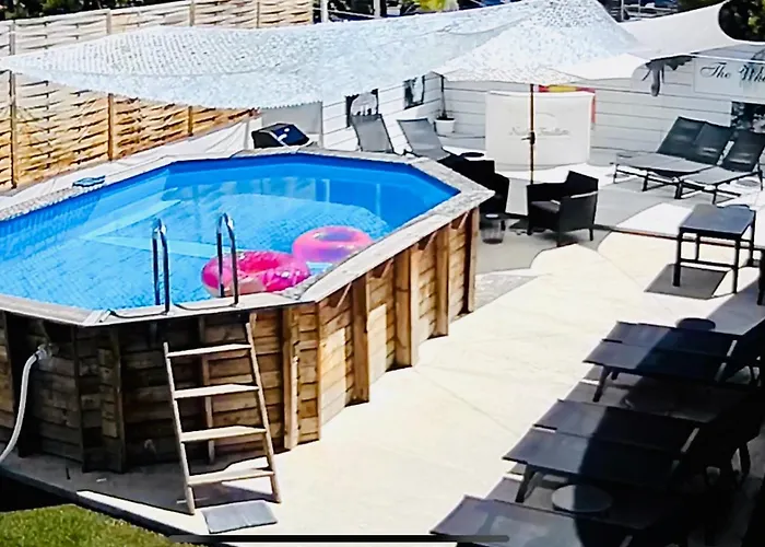 Maison Avec Piscine *